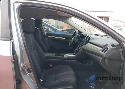 2018 Honda Civic Lx z USA, uszkodzony, nr VIN 19XFC2F51JE034618